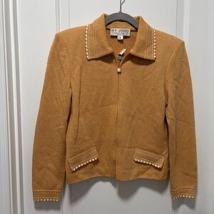 St. John Collection size 2 the Ultima Zip Jacket Cardigan Tan White Collared